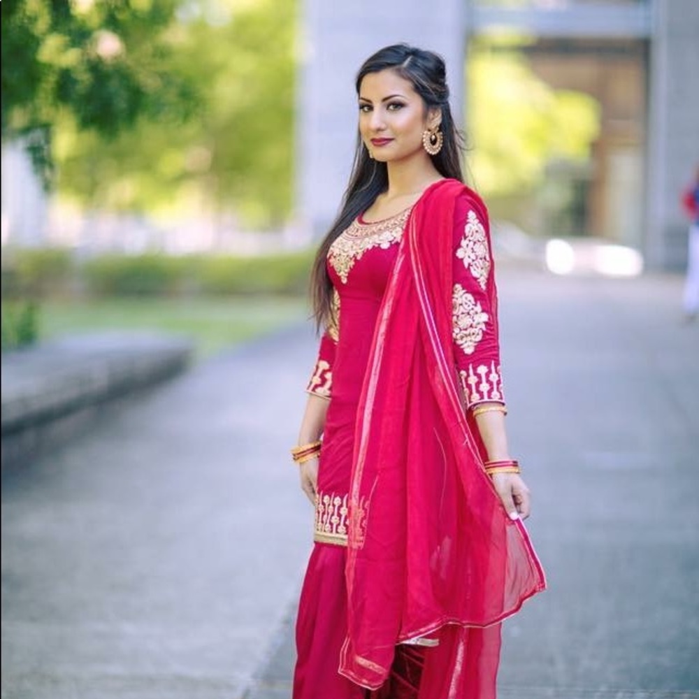 Meet your Posher, Mansi